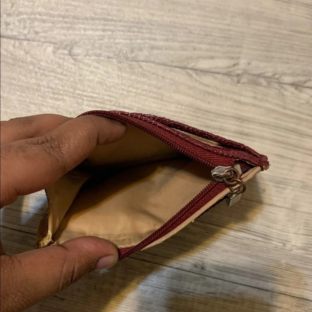 Small red wallet guess